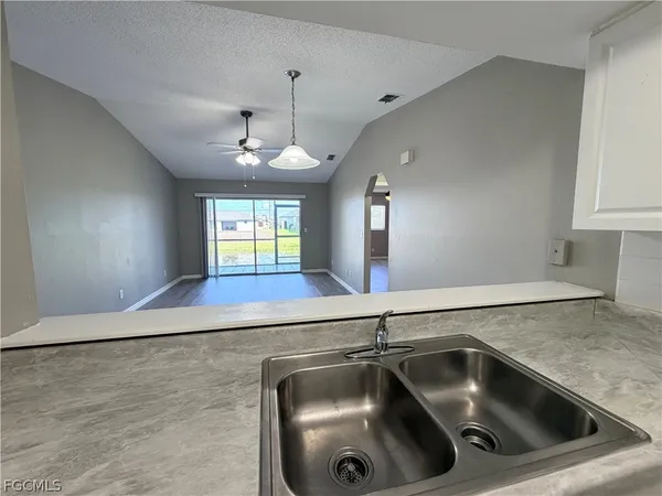 $1,350 | 823 Gleason Parkway, Unit 2, Cape Coral, FL 33914