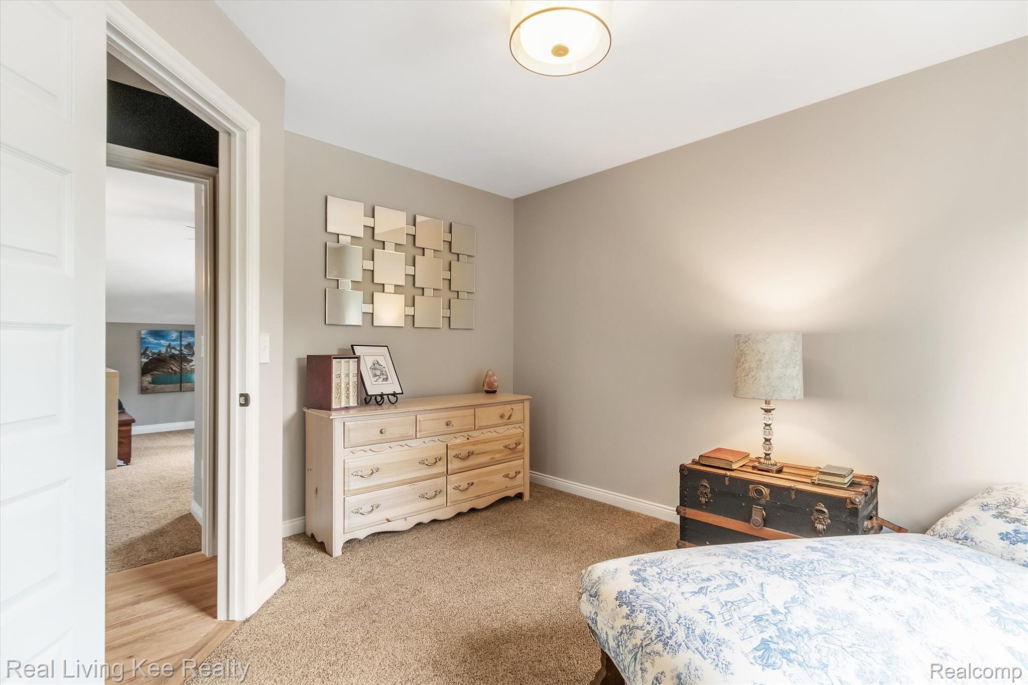 706 Parkdale Road Rochester, MI 48307 - Photo 37 of 40 37-706-Parkdale-Rd-WindowStill-Real-Estate-Photography-37.jpg