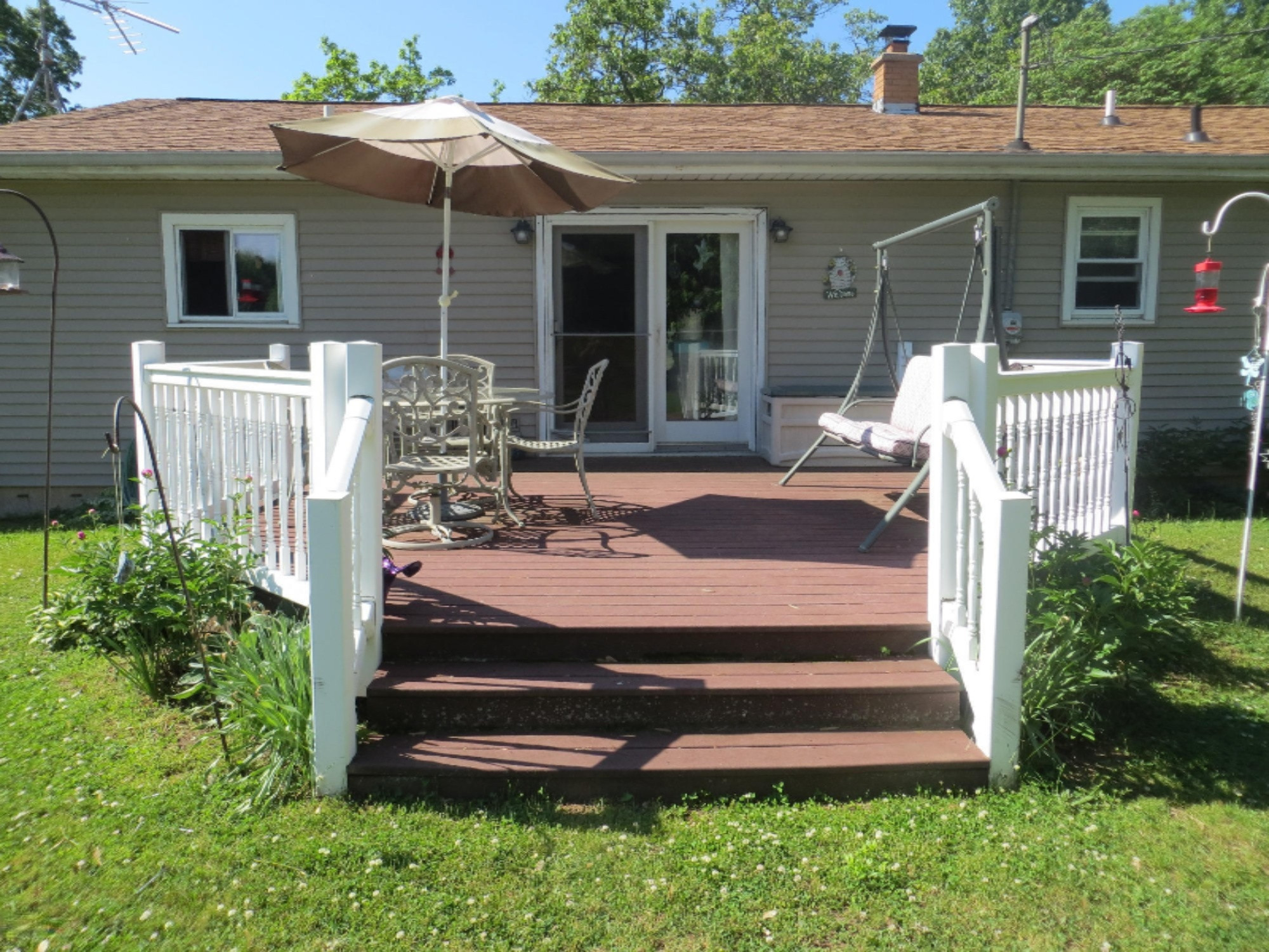 16932 Featherstone Road Constantine, MI 49042 - Photo 4 of 13 deck