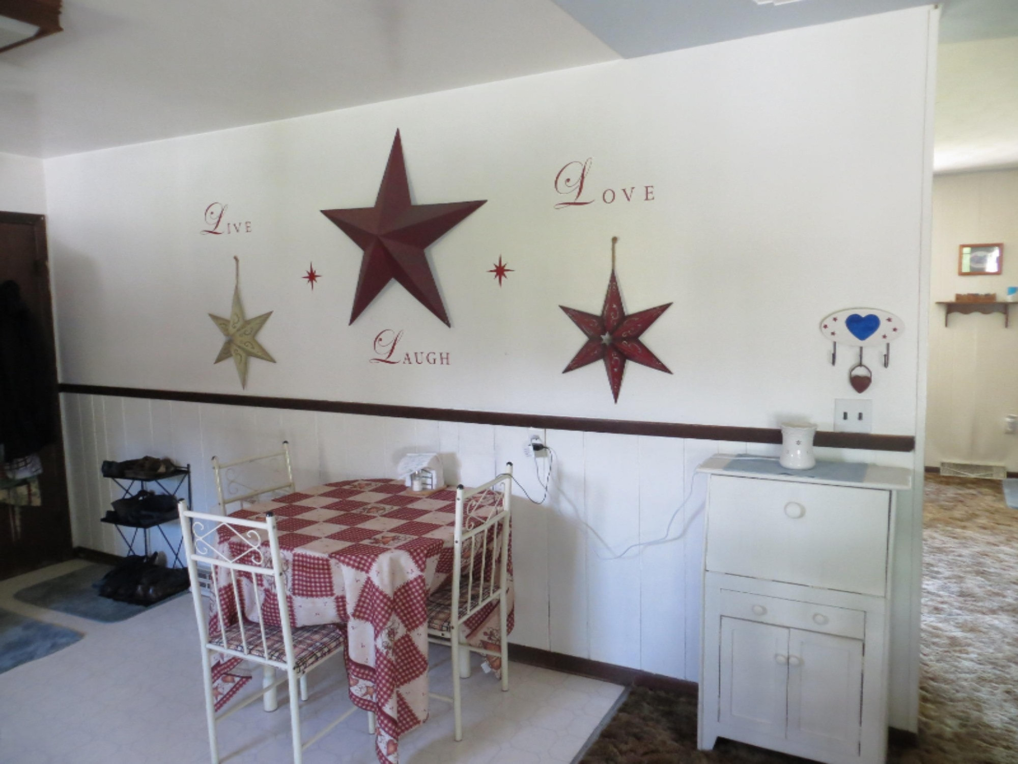16932 Featherstone Road Constantine, MI 49042 - Photo 8 of 13 eating area