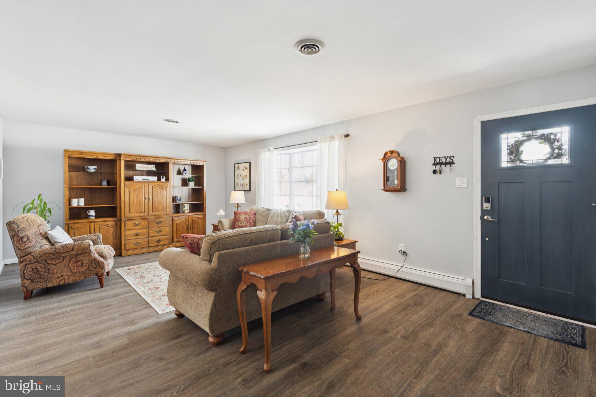 404 Enfield Road Oreland, PA 19075 - Photo 11 of 41