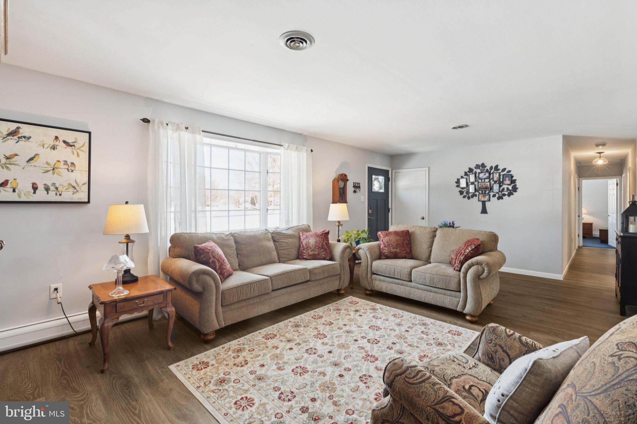 404 Enfield Road Oreland, PA 19075 - Photo 12 of 41