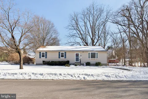 $525,000 | 404 Enfield Road, Oreland, PA 19075