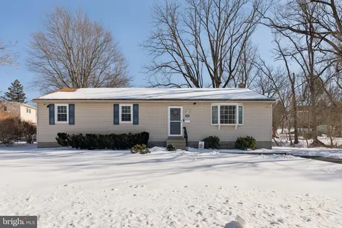 $525,000 | 404 Enfield Road, Oreland, PA 19075