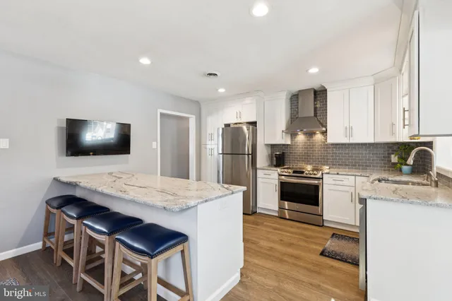 $525,000 | 404 Enfield Road, Oreland, PA 19075