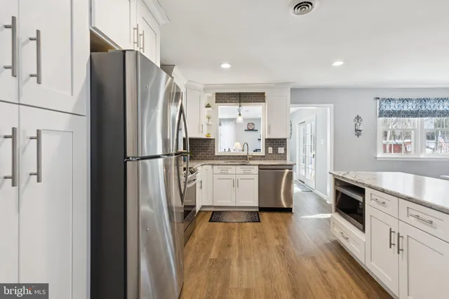 $525,000 | 404 Enfield Road, Oreland, PA 19075