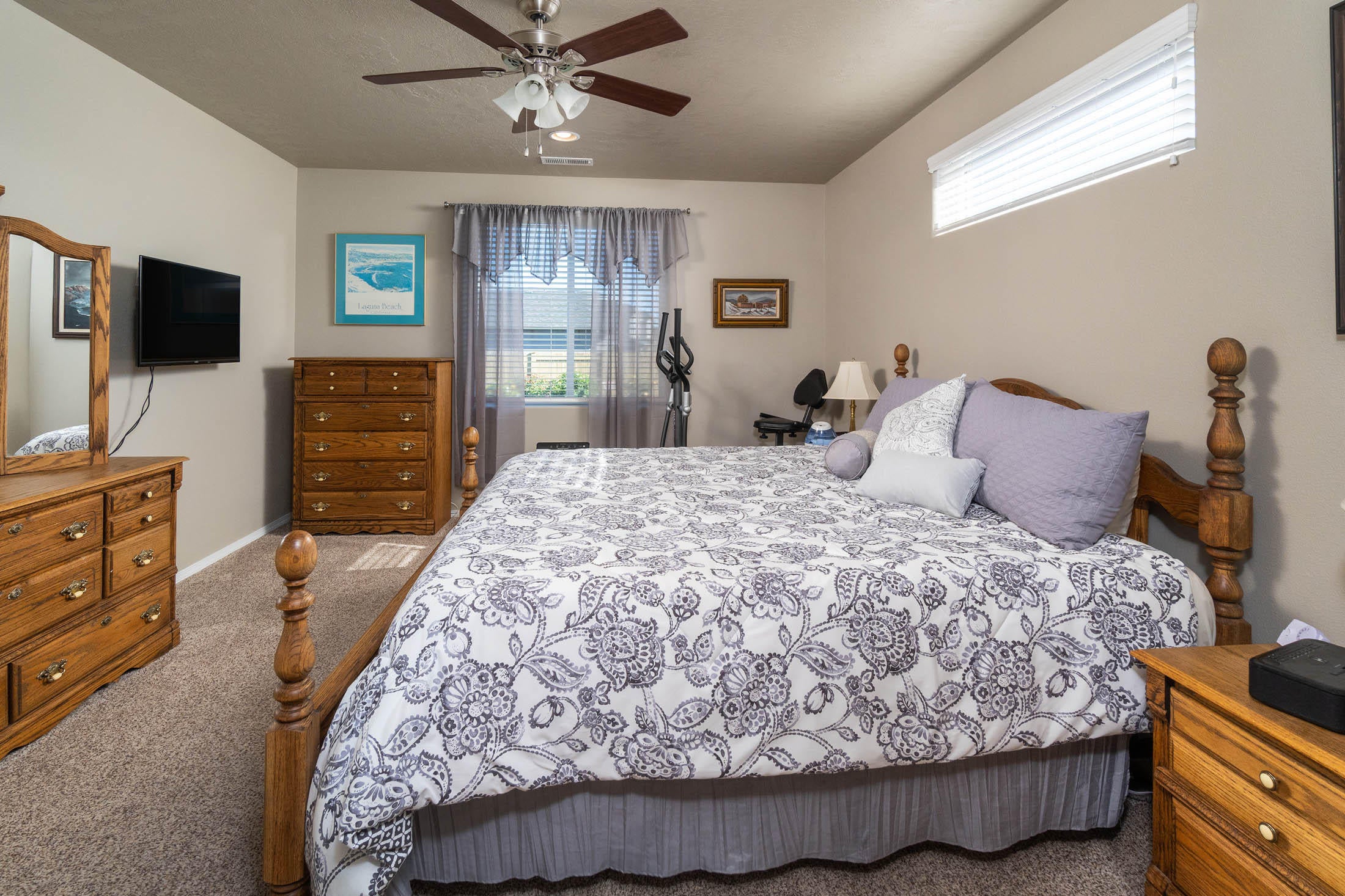 4725 Southwest Volcano View Way Redmond, OR 97756 - Photo 11 of 23 11