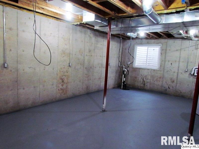 200 North Ohio Street Camp Point, IL 62320 - Photo 18 of 30 Gallery Image 18
