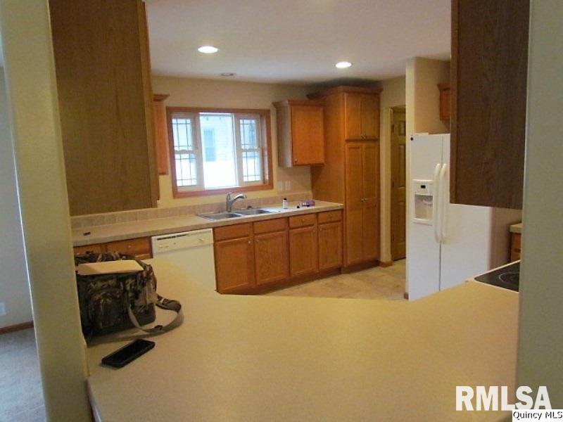 200 North Ohio Street Camp Point, IL 62320 - Photo 6 of 30 Gallery Image 6