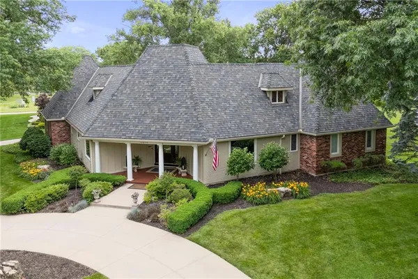 $989,000 | 12854 Pembroke Circle, Leawood, KS 66209