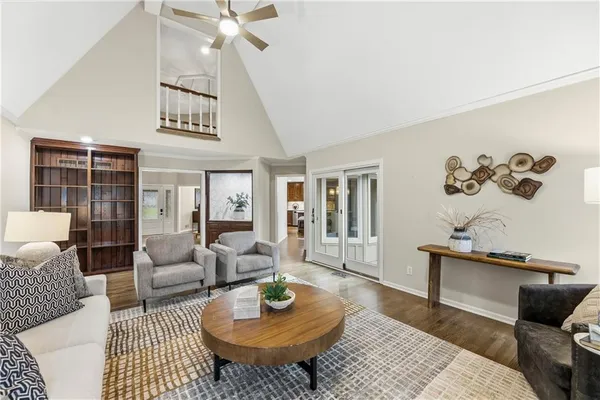 $989,000 | 12854 Pembroke Circle, Leawood, KS 66209