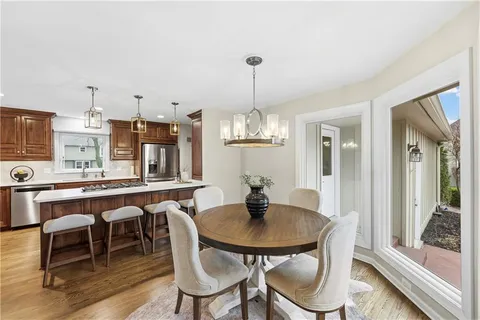 $989,000 | 12854 Pembroke Circle, Leawood, KS 66209