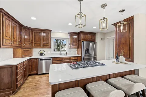 $989,000 | 12854 Pembroke Circle, Leawood, KS 66209