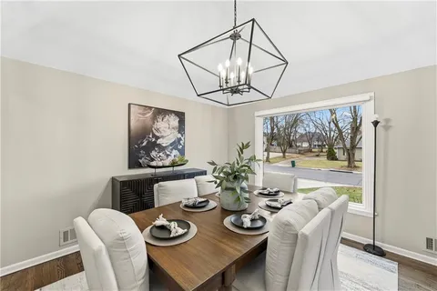 $989,000 | 12854 Pembroke Circle, Leawood, KS 66209