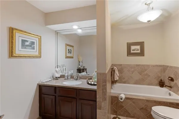 $989,000 | 12854 Pembroke Circle, Leawood, KS 66209