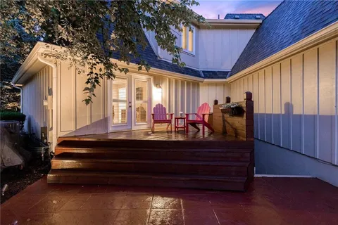 $989,000 | 12854 Pembroke Circle, Leawood, KS 66209