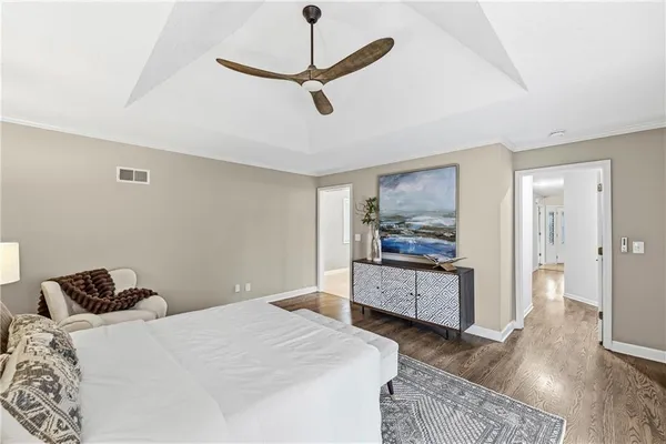 $989,000 | 12854 Pembroke Circle, Leawood, KS 66209