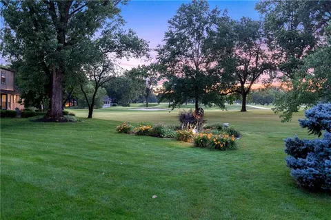 $989,000 | 12854 Pembroke Circle, Leawood, KS 66209