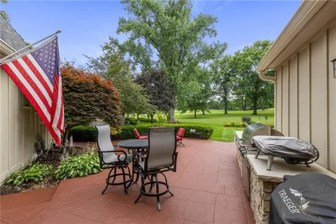 $989,000 | 12854 Pembroke Circle, Leawood, KS 66209