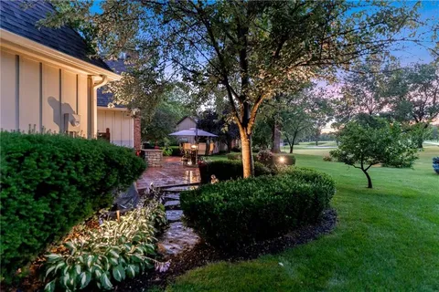 $989,000 | 12854 Pembroke Circle, Leawood, KS 66209