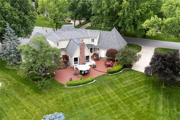 $989,000 | 12854 Pembroke Circle, Leawood, KS 66209