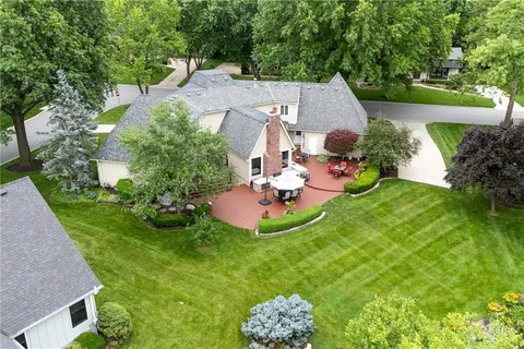 $989,000 | 12854 Pembroke Circle, Leawood, KS 66209