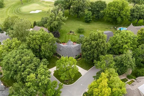 $989,000 | 12854 Pembroke Circle, Leawood, KS 66209