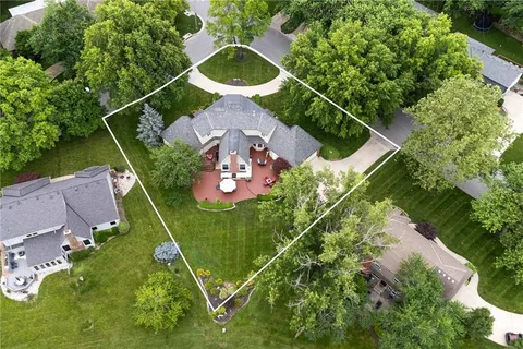 $989,000 | 12854 Pembroke Circle, Leawood, KS 66209