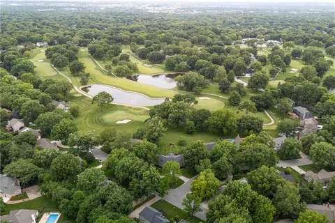 $989,000 | 12854 Pembroke Circle, Leawood, KS 66209