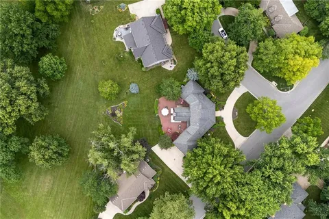 $989,000 | 12854 Pembroke Circle, Leawood, KS 66209