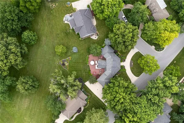 $989,000 | 12854 Pembroke Circle, Leawood, KS 66209