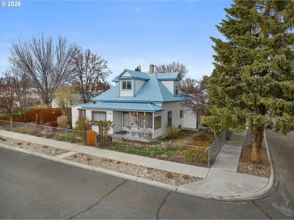 $275,000 | 1206 Broadway Street, Baker City, OR 97814