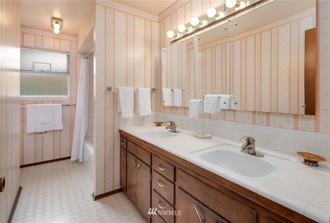 1120 Edmonds Street Edmonds, WA 98020 - Photo 17 of 25 Gallery Image 17
