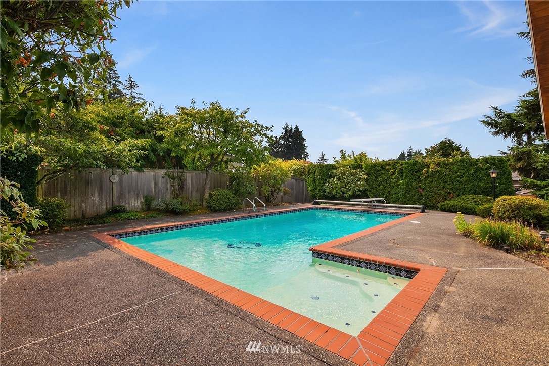 1120 Edmonds Street Edmonds, WA 98020 - Photo 24 of 25 Gallery Image 24