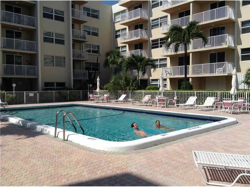 2929 South Ocean Boulevard, Unit 202 Boca Raton, FL 33432 - Photo 13 of 33 Exterior Front