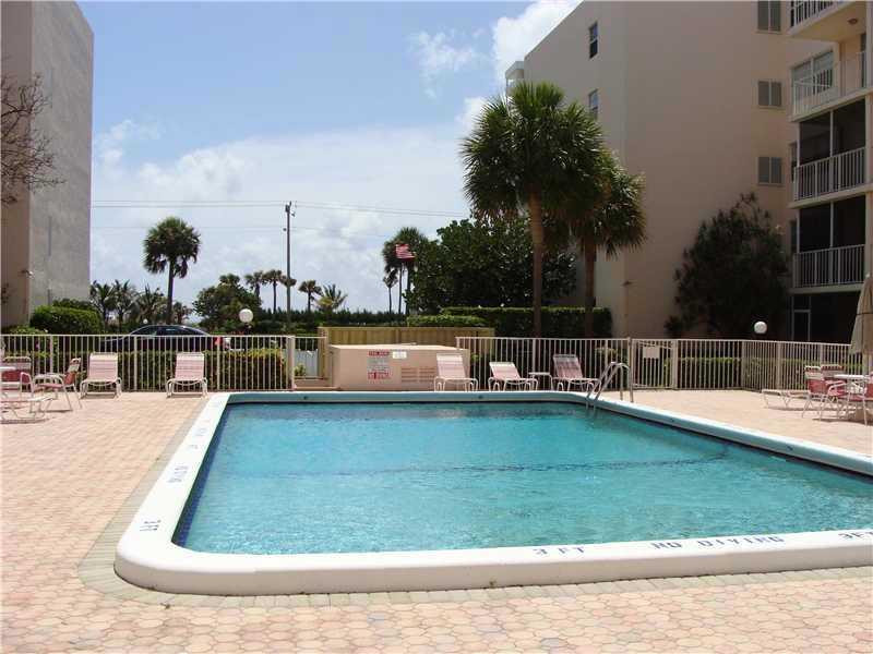 2929 South Ocean Boulevard, Unit 202 Boca Raton, FL 33432 - Photo 14 of 33 Exterior Front