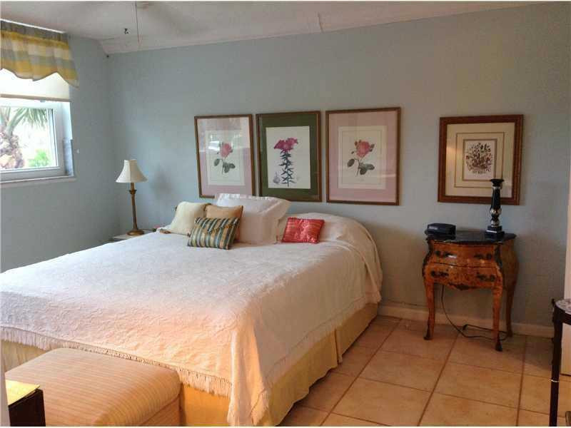 2929 South Ocean Boulevard, Unit 202 Boca Raton, FL 33432 - Photo 18 of 33 Exterior Front
