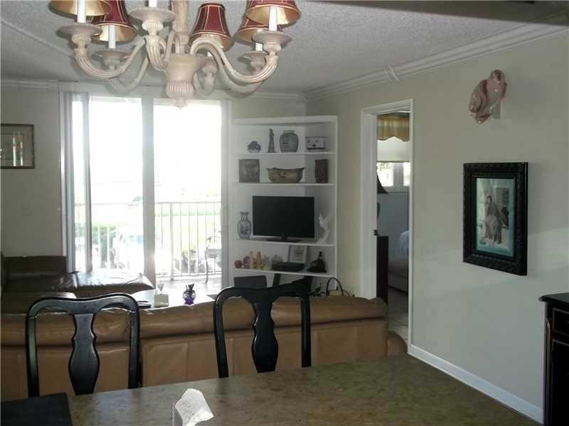 2929 South Ocean Boulevard, Unit 202 Boca Raton, FL 33432 - Photo 21 of 33 Exterior Front