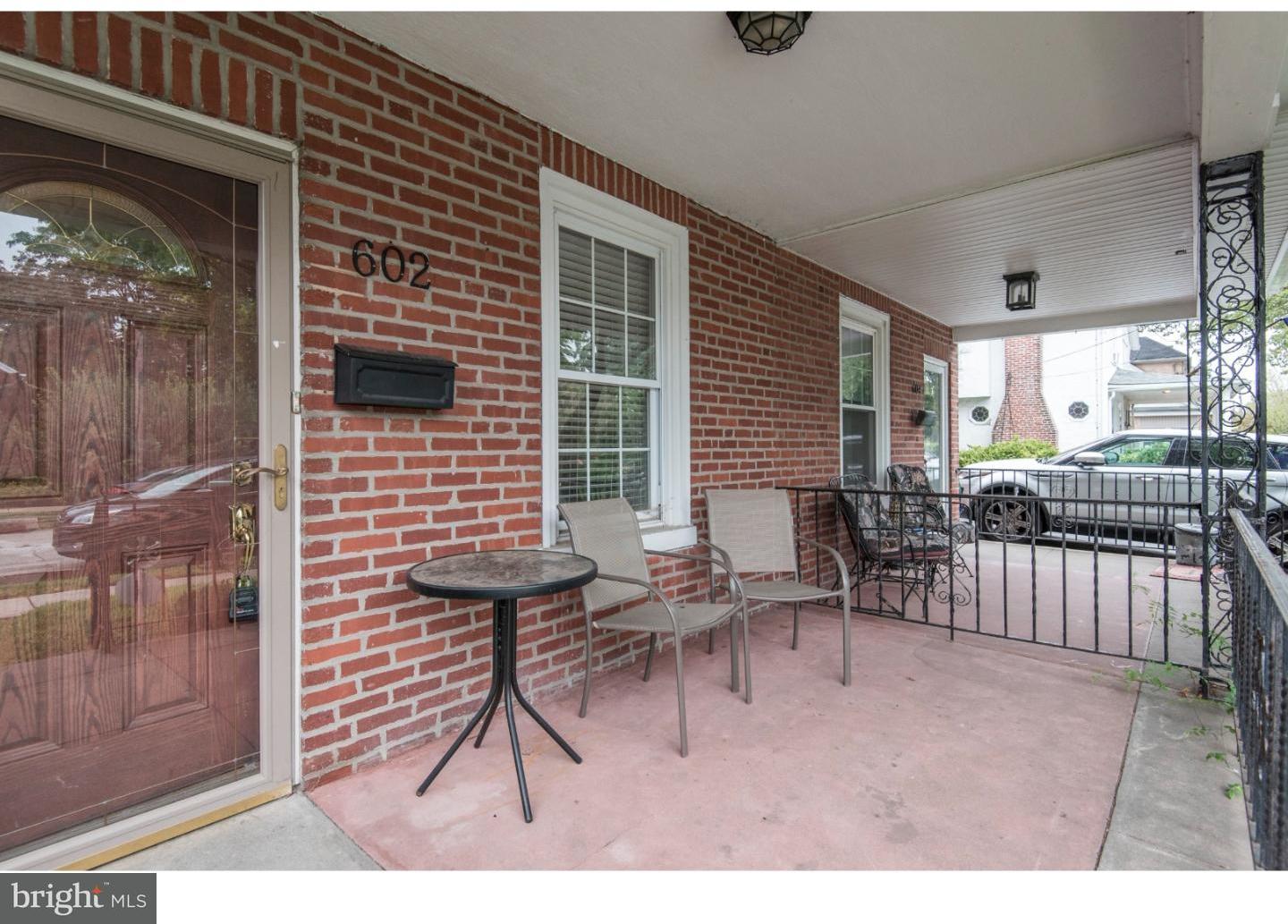 602 Crestview Road Philadelphia, PA 19128 - Photo 2 of 25