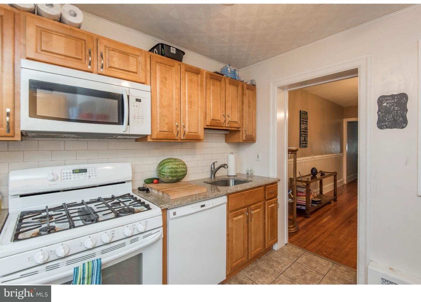 602 Crestview Road Philadelphia, PA 19128 - Photo 7 of 25