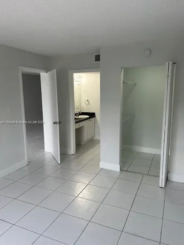 $350,000 | 15201 Southwest 80th Street, Unit 302, Miami, FL 33193