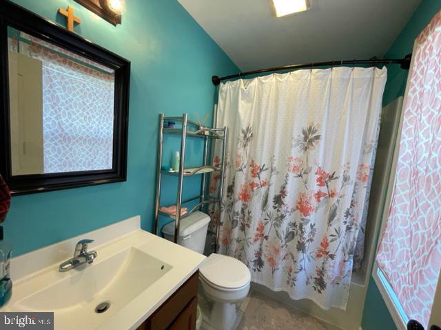 237 Job Road Inwood, WV 25428 - Photo 8 of 22