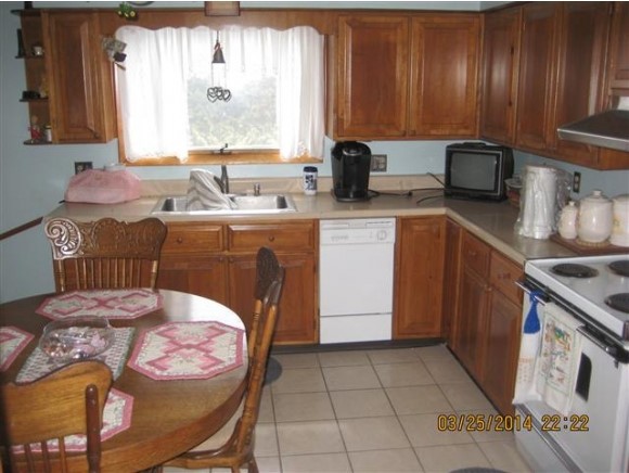 2 Gilrain Avenue Rutland, VT 05701 - Photo 11 of 23