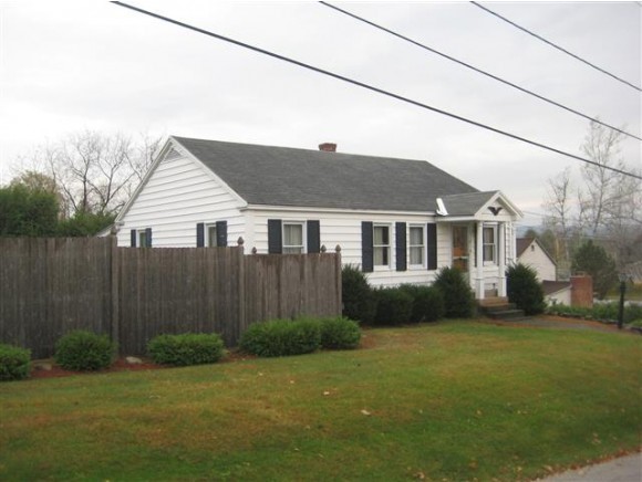 2 Gilrain Avenue Rutland, VT 05701 - Photo 3 of 23