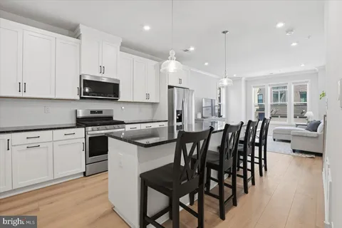$615,000 | 4744 Tatum Mill Way, Unit 509, Chantilly, VA 20151