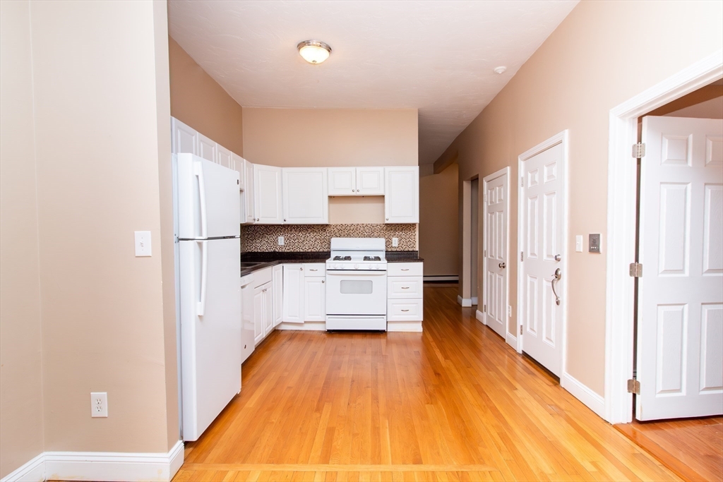 40 Cedar Street, Unit 2 Boston, MA 02119 - Photo 2 of 20