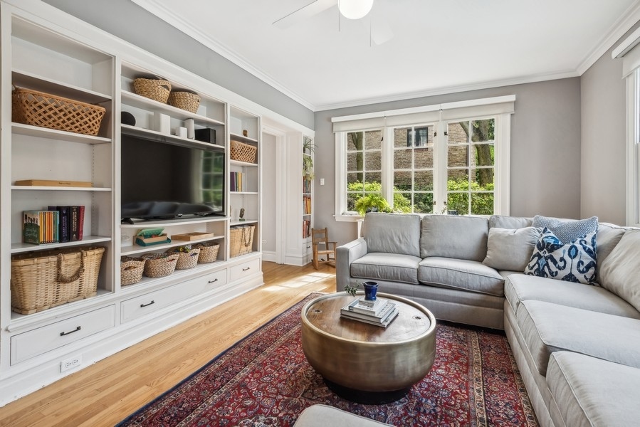 2910 Colfax Street Evanston, IL 60201 - Photo 13 of 35