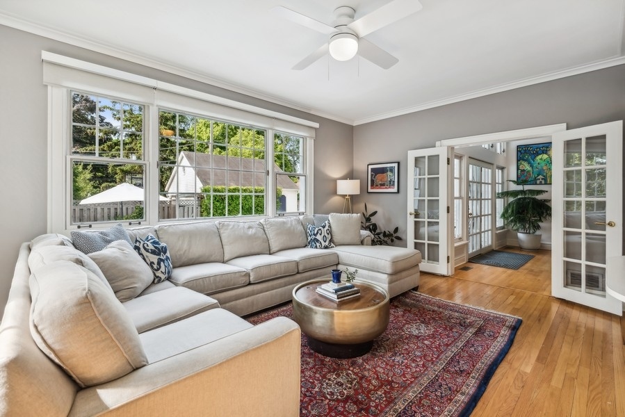2910 Colfax Street Evanston, IL 60201 - Photo 14 of 35