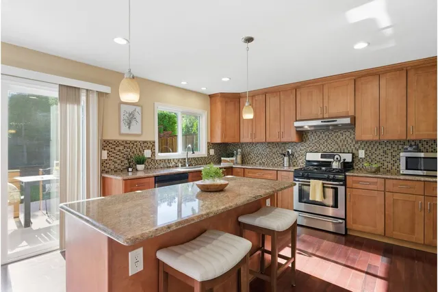$3,388,000 | 3776 La Donna Avenue, Palo Alto, CA 94306