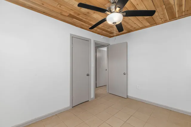 $1,100 | 111 3rd Avenue North, Loretto, TN 38469